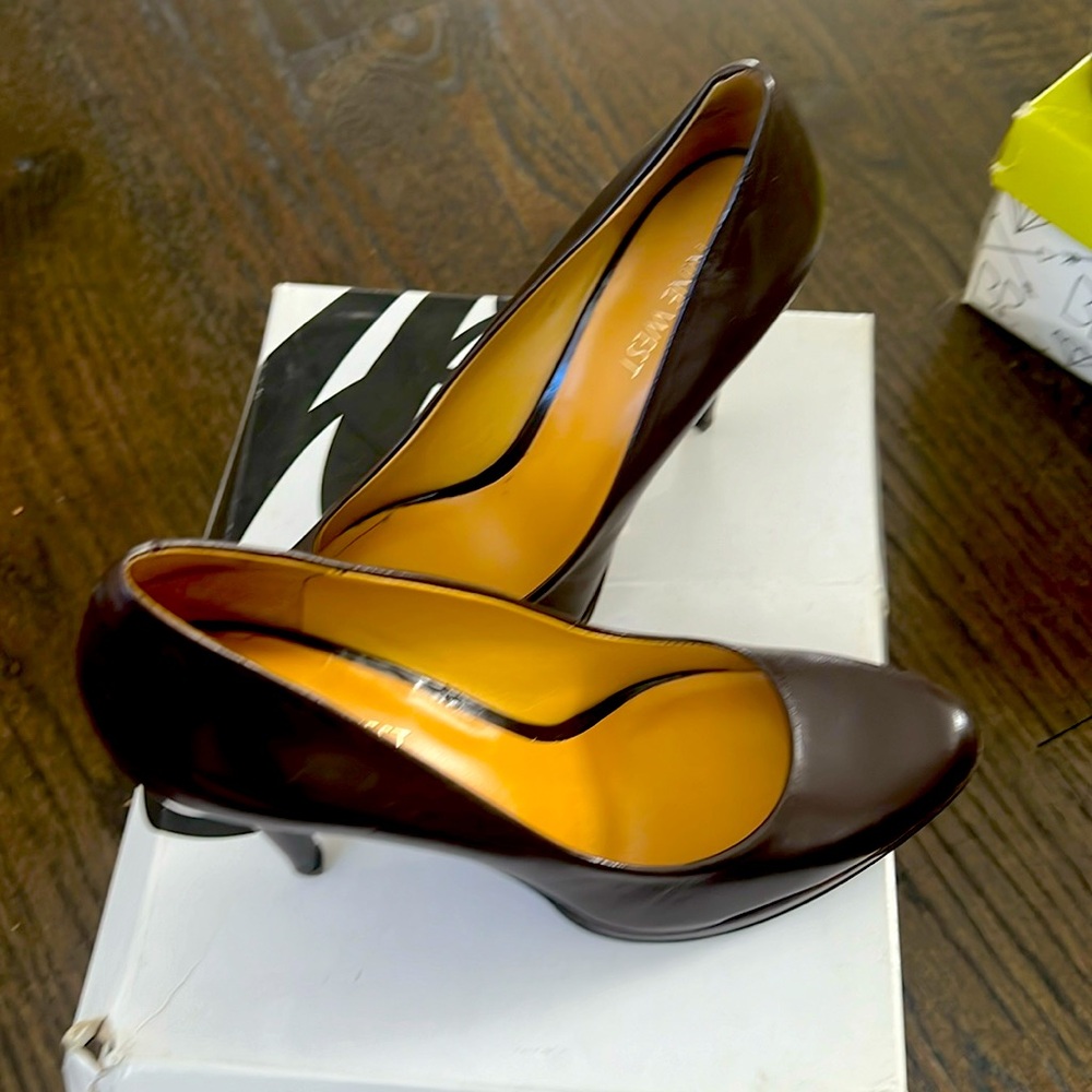 Nine West Nice Heel
